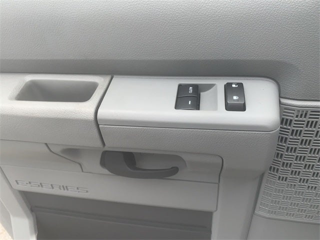 2025 Ford E-350SD Cutaway