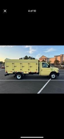 2022 Ford E-450SD Base DRW