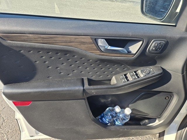 2020 Ford Escape Titanium Hybrid