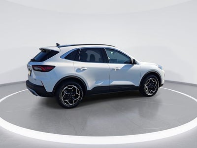 2026 Ford Escape Hybrid Platinum