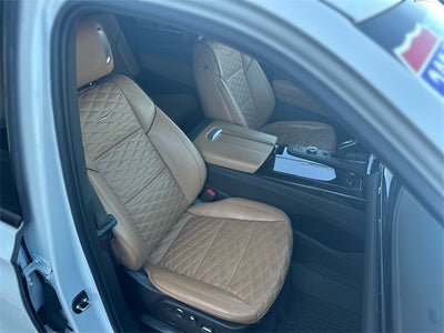 2024 Cadillac Escalade ESV Sport