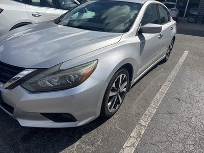 2016 Nissan Altima 2.5 SR