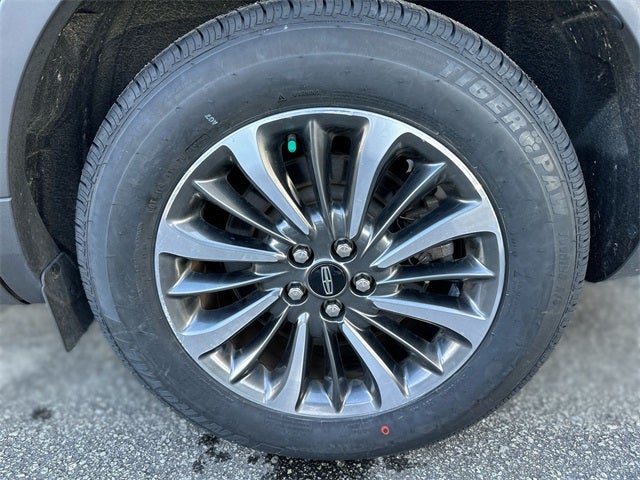 2023 Lincoln Nautilus Standard