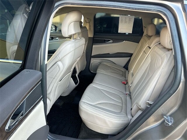 2016 Lincoln MKX Select