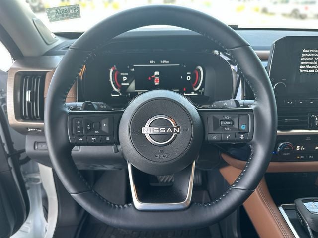 2025 Nissan Pathfinder Platinum