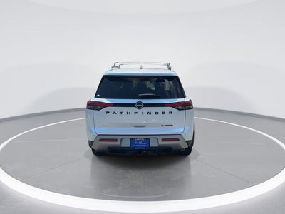 2025 Nissan Pathfinder Platinum