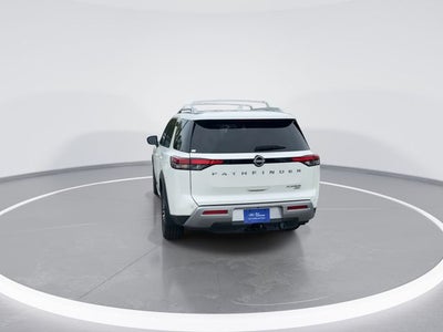 2024 Nissan Pathfinder Platinum