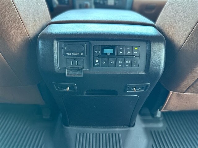 2016 Toyota Sequoia Platinum