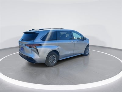 2021 Toyota Sienna XLE