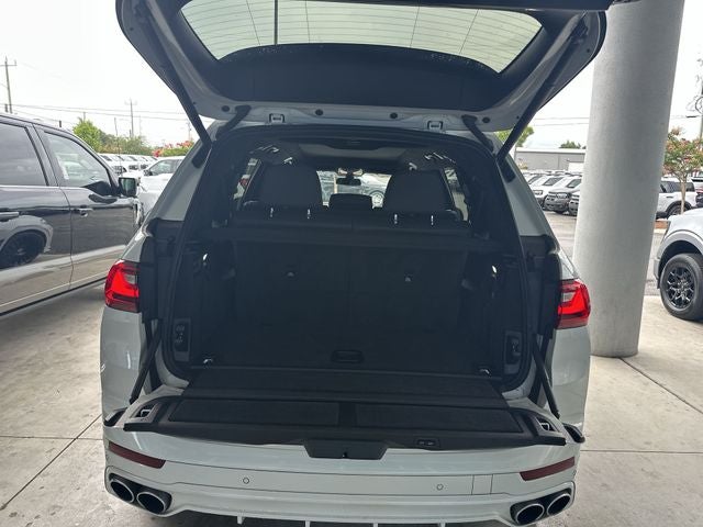 2021 BMW X7 ALPINA XB7