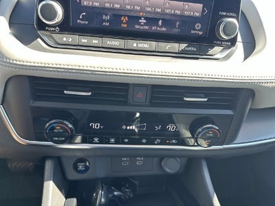 2025 Nissan Rogue SV