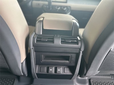 2023 Land Rover Defender 110 SE