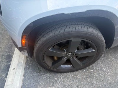 2023 Land Rover Defender 110 V8