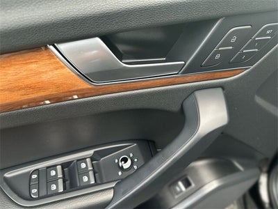 2023 Audi Q5 40 Premium quattro