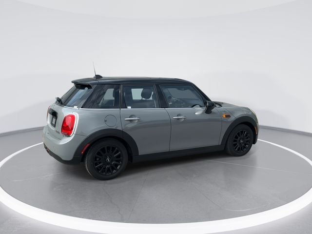 2016 MINI Cooper Cooper
