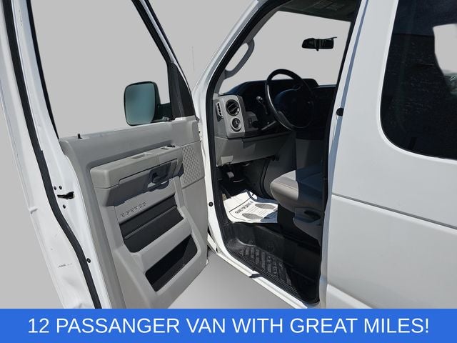 2010 Ford E-350SD XLT