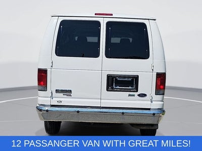 2010 Ford E-350SD XLT