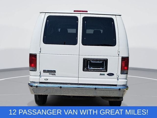 2010 Ford E-350SD XLT