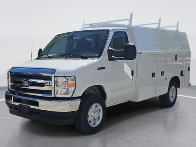 2026 Ford E-350SD Base Cutaway