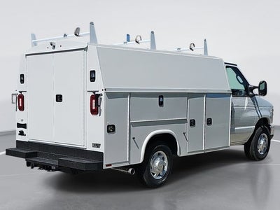 2026 Ford E-350SD Base Cutaway