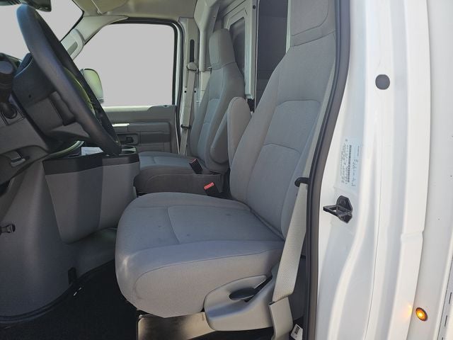 2026 Ford E-350SD Base Cutaway
