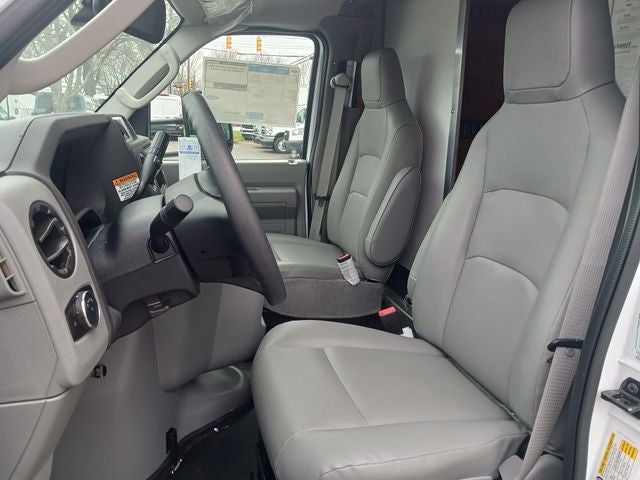 2026 Ford E-350SD Base Cutaway