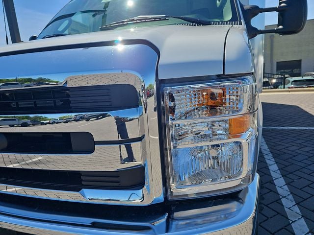 2026 Ford E-350SD Base Cutaway