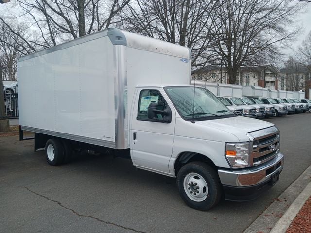 2026 Ford E-350SD Base Cutaway