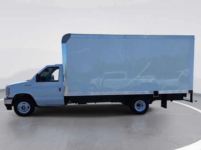 2026 Ford E-350SD Base Cutaway