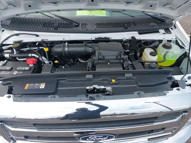 2026 Ford E-350SD Base Cutaway