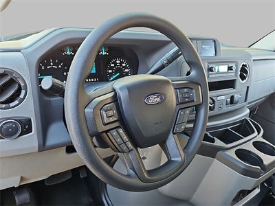 2025 Ford E-450SD Base DRW