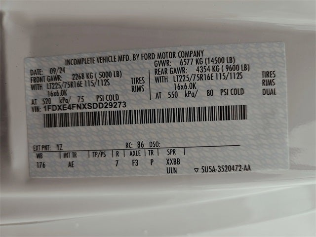 2025 Ford E-450SD Base DRW