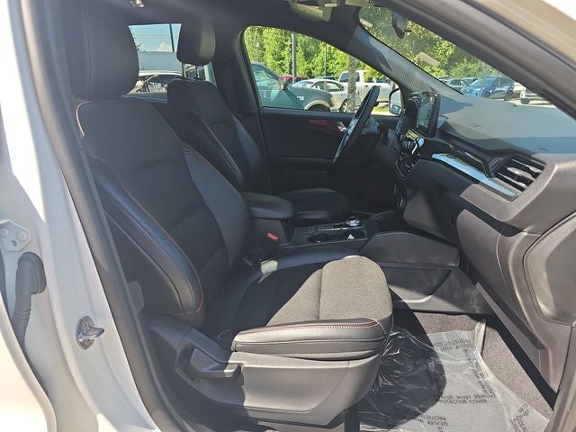 2025 Ford Escape Hybrid ST-Line Select