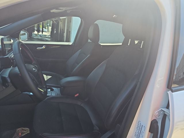 2025 Ford Escape Hybrid ST-Line Select