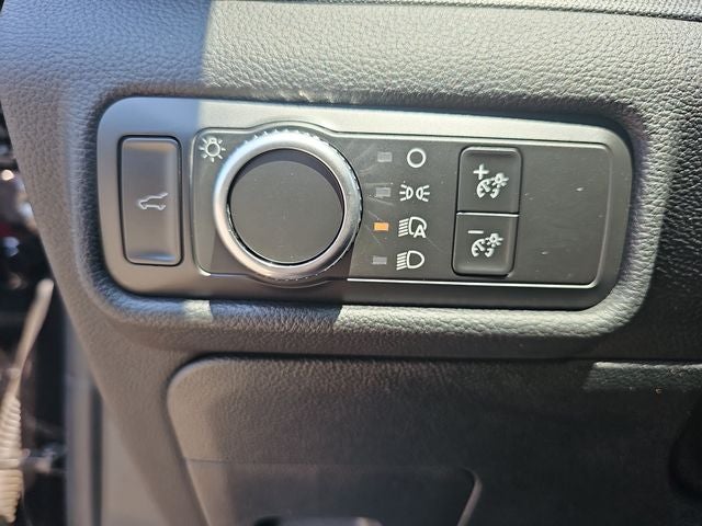 2021 Ford Explorer Base