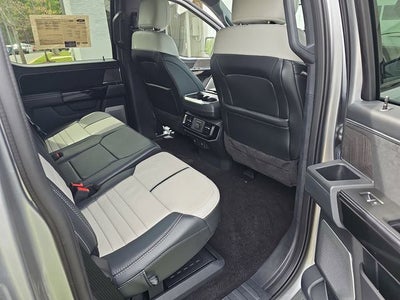 2022 Ford F-150 Lightning Platinum