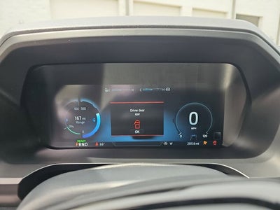 2022 Ford F-150 Lightning Platinum