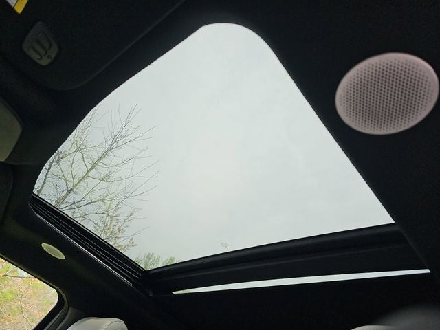 2022 Ford F-150 Lightning Platinum