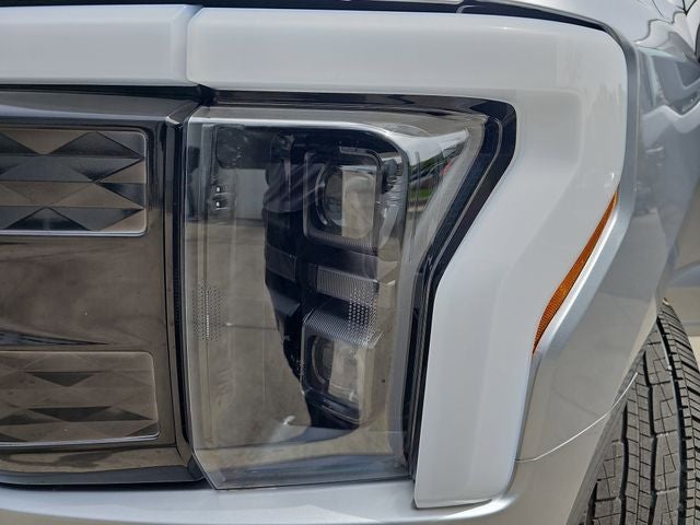 2022 Ford F-150 Lightning Platinum