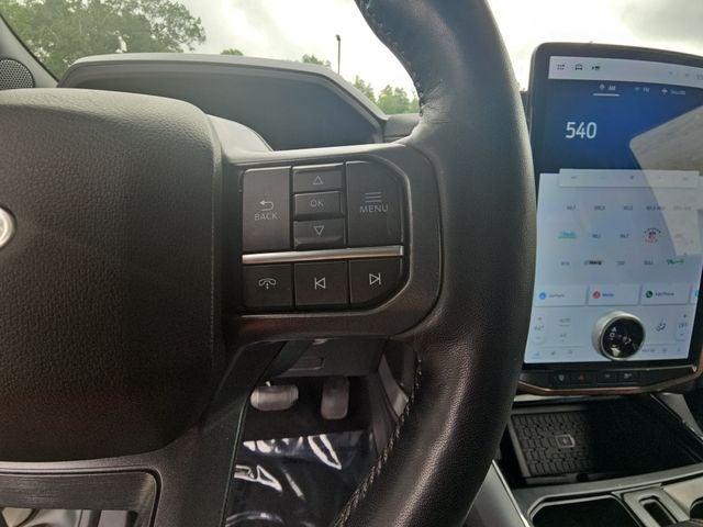 2023 Ford F-150 Lightning Lariat