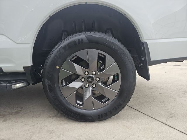 2023 Ford F-150 Lightning Lariat