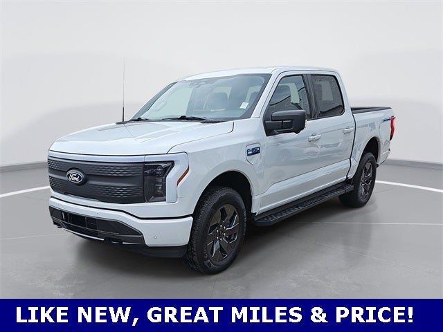 2025 Ford F-150 Lightning Flash