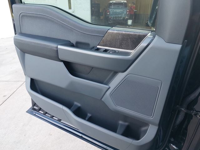 2023 Ford F-150 Lightning XLT