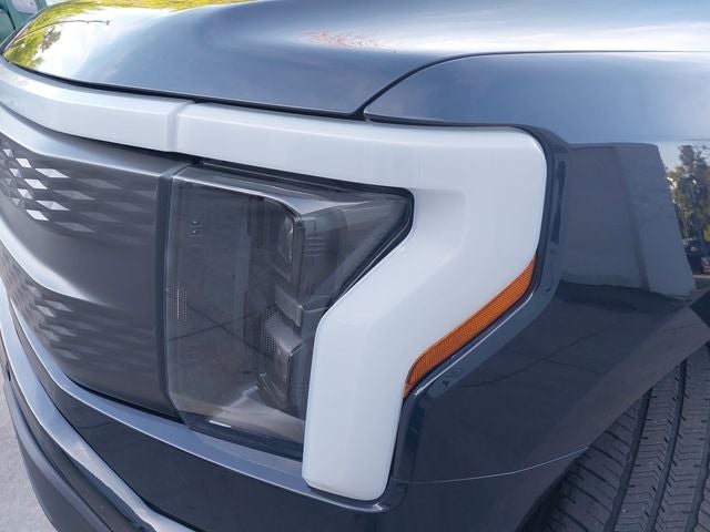 2023 Ford F-150 Lightning XLT