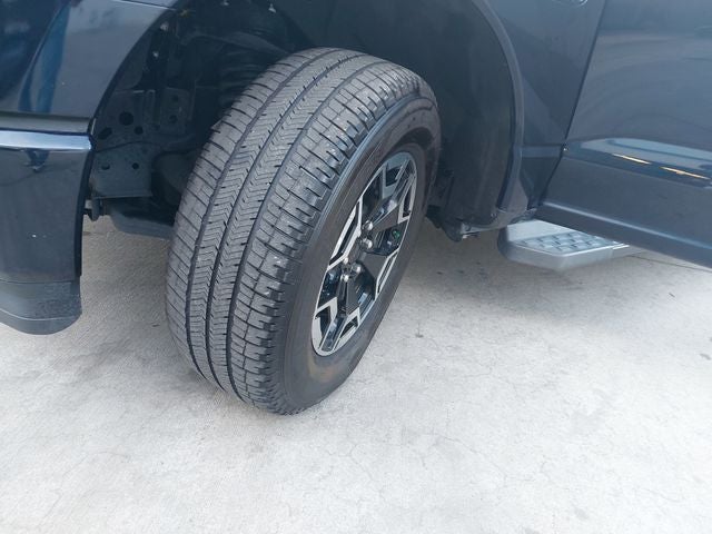 2023 Ford F-150 Lightning XLT