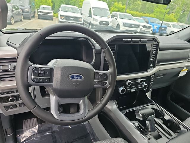 2023 Ford F-150 Lightning XLT