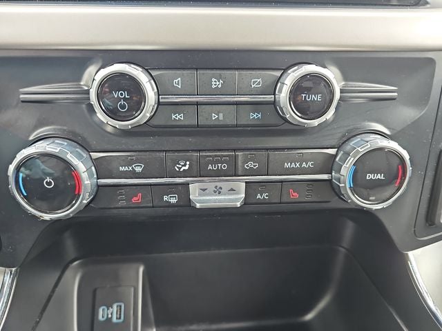2023 Ford F-150 Lightning XLT