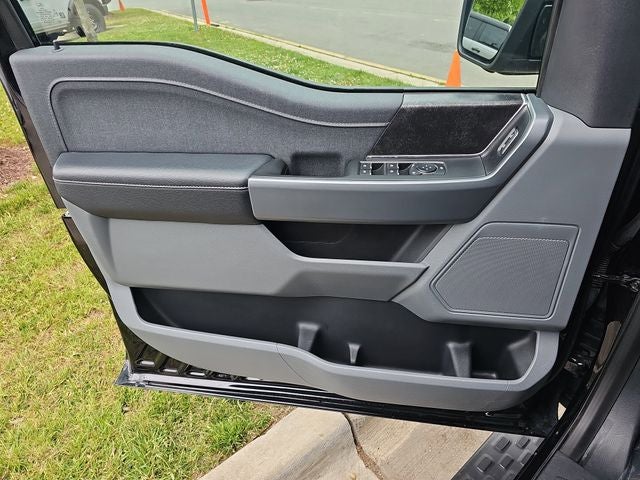 2023 Ford F-150 Lightning XLT