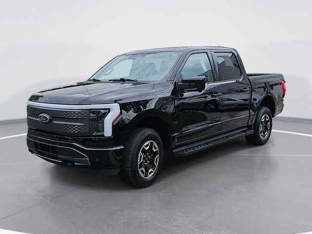 2023 Ford F-150 Lightning XLT