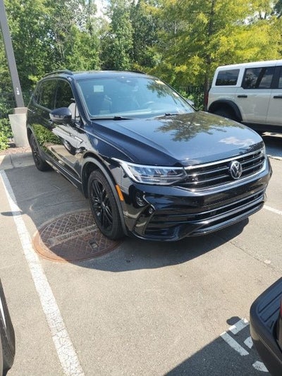 2022 Volkswagen Tiguan 2.0T SE R-Line Black